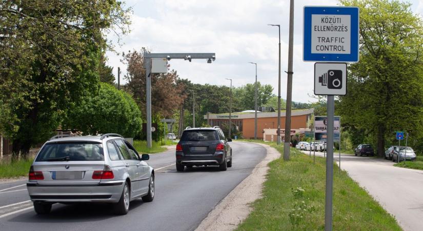 Két új trafipax Tatán? Ezekre a helyszínekre kerülhetnek a sebességmérők