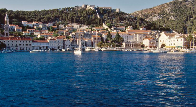 Meteocunami alakult ki az Adrián, menekültek a turisták