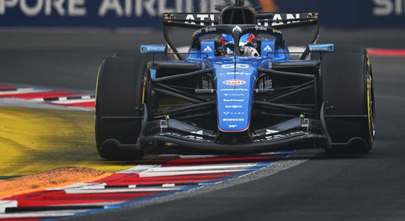 Sainz nekiment az FIA-nak a szingapúri „emberi mulasztás” után
