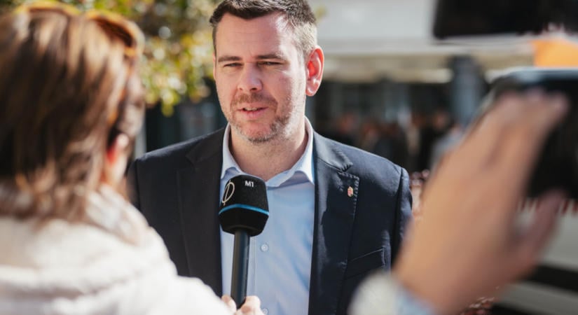 Vitézy Dávid vezet, alig változott a pártok támogatottsága