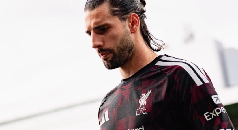 Szoboszlai Dominik visszatért a Liverpoolba, de nagyjából félóra után le kellett cserélni