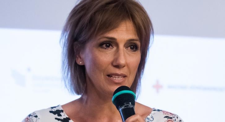 Élő adásban hozta kellemetlen helyzetbe Barabás Évit egy plasztikai sebész