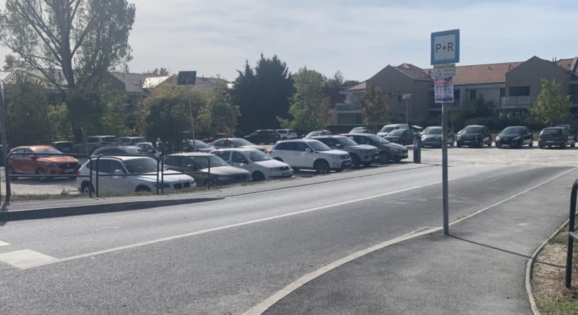 Sokak által használt parkoló lesz újra fizetős Szentendrén