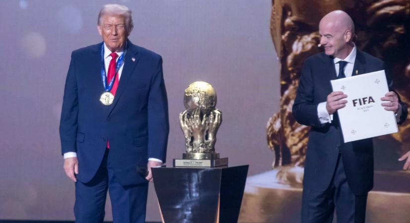 Európai parlamenti képviselők etikai vizsgálatot követelnek Gianni Infantino FIFA-elnökkel szemben a Trump-kitüntetés miatt