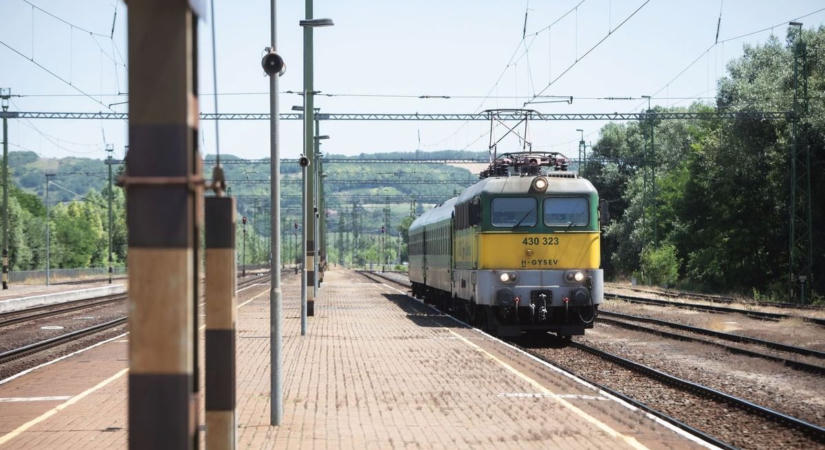 Meghibásodás miatt fennakadás van a Győri vonalon, késésekre kell számítani
