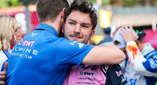 Fordulat: Gasly mégis bukta a monacói dobogót!