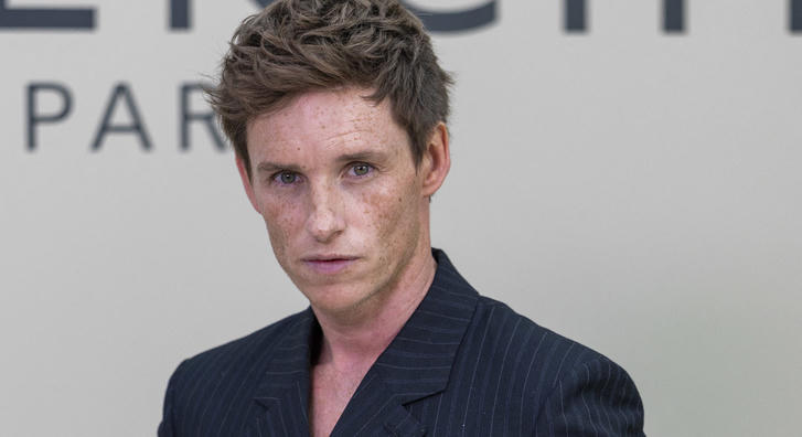 Eddie Redmayne Tatán tűnt fel, fénykép is készült róla