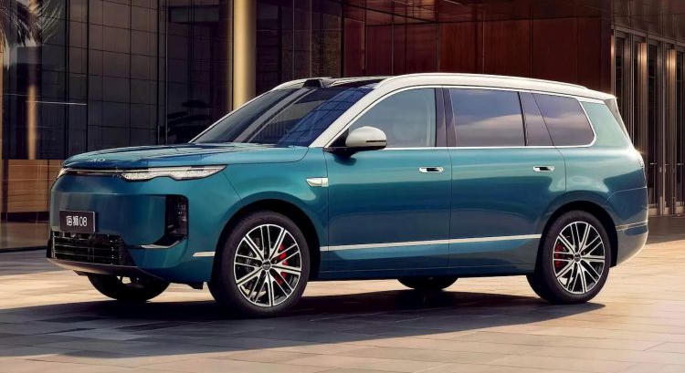 BYD Sealion 08: 900 km-es hatótáv, töltés kilenc perc alatt