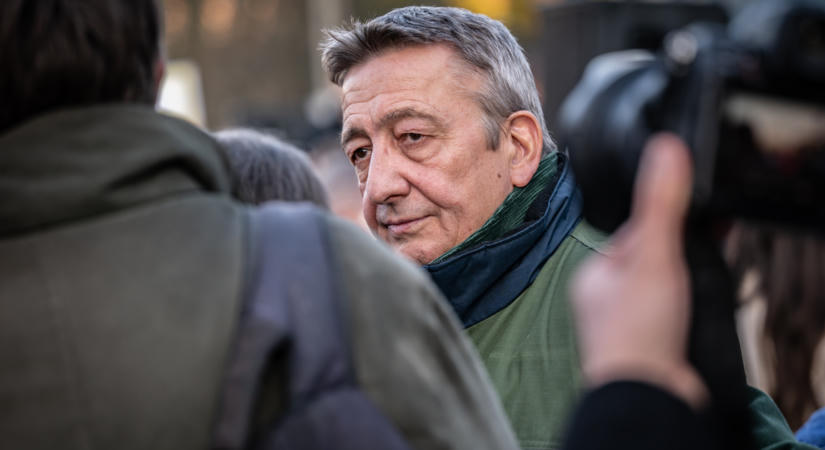 Bayer Zsolt Leslie Mandokinak: Te sz*rjankó, a sátán undorodik tőled
