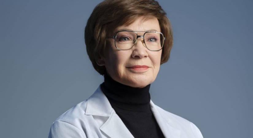 Udvaros Dorottya életre kelti Karikó Katalint