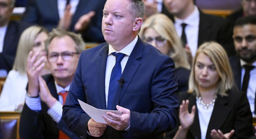 Rendvédelem: megszűnik a „címzetes” rendfokozat