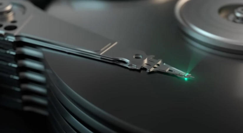 Már 2027-re elkészülhet a Seagate hatalmas adattároló kapacitást kínáló merevlemeze – 50 TB-os lesz