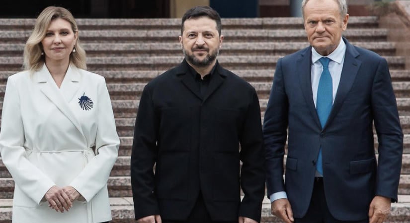 Tusk és Zelenszkij személyesen tárgyaltak a Kárpáti Nyolcak csúcstalálkozón