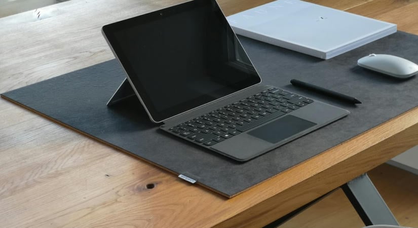 A Microsoft elhagyja a „Copilot PC” márkanevet az új Surface gépeken