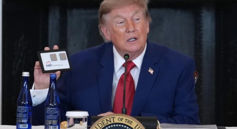 Trumphoz közel álló család kezébe került több amerikai média is, de teljes szerkesztői függetlenséget ígérnek