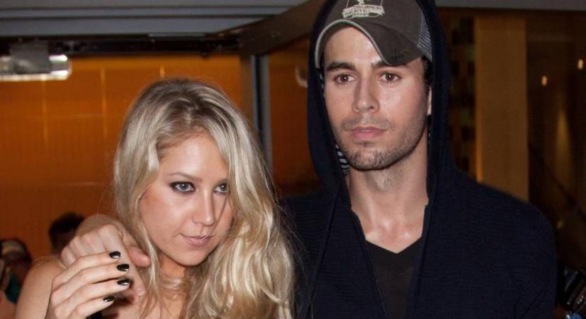 Íme Enrique Iglesias és Anna Kournikova 4 gyerekének friss, közös fotója: a legkisebb 3 hónapos baba