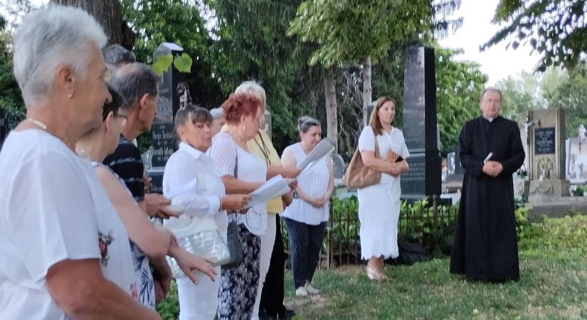 Csepreg: Kuláküldözöttekre emlékeztek