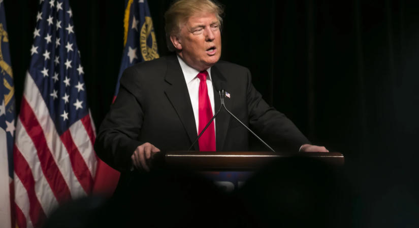 Trump komoly fenyegetést küldött