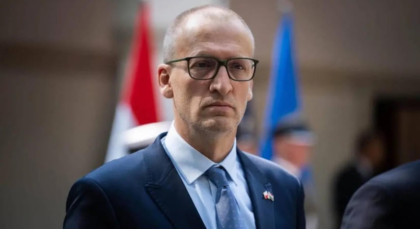 Átvilágítás indul a Nemzeti Színházban, Vidnyánszky Attilát tájékoztatták