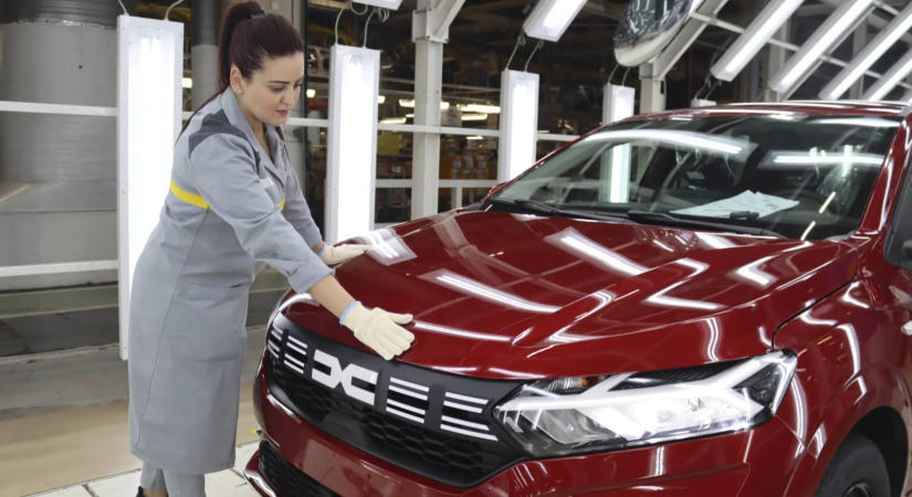 Nagy a baj a románoknál is! Leállították a Ford és a Dacia autógyárát is!