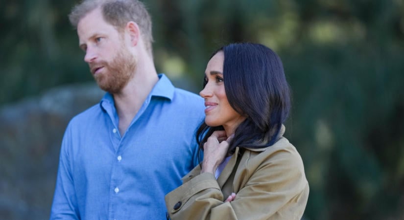 Károly végleg összeomlik, ha Harry tényleg megteszi ezt vele: a királyt teljesen tönkreteheti a herceg és Meghan Markle