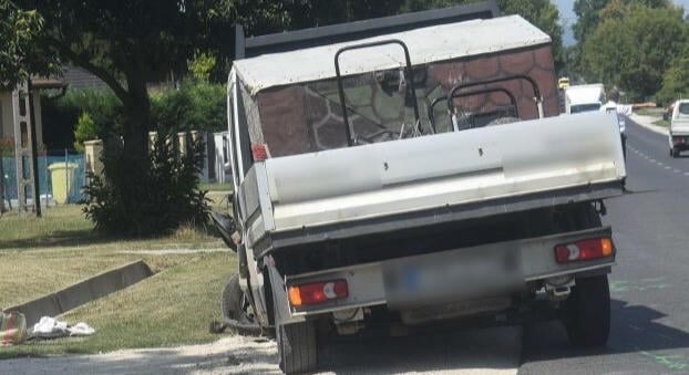 Elaludt a sofőr, súlyos balesetet okozott Szőlősgyörökön