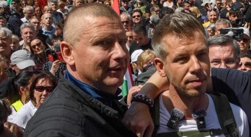 Mentelmi joga mögé bújhat Ruszin-Szendi Romulusz (is) – ifj. Lomnici Zoltán a Mandinernek