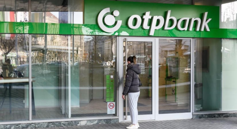 A különböző adók és az infláció is felhajtották a bankszámladíjakat: Magyarország az EU élmezőnyében a drágulásban