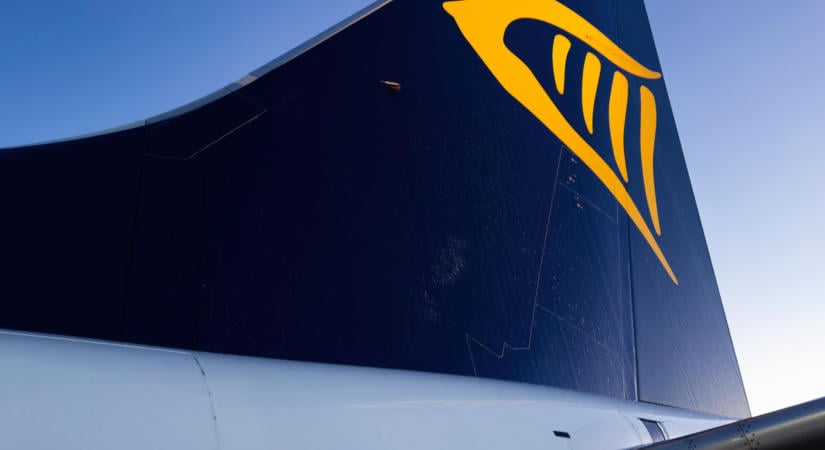 Egymás után két Ryanair-gépbe csapódott madár Budapesten