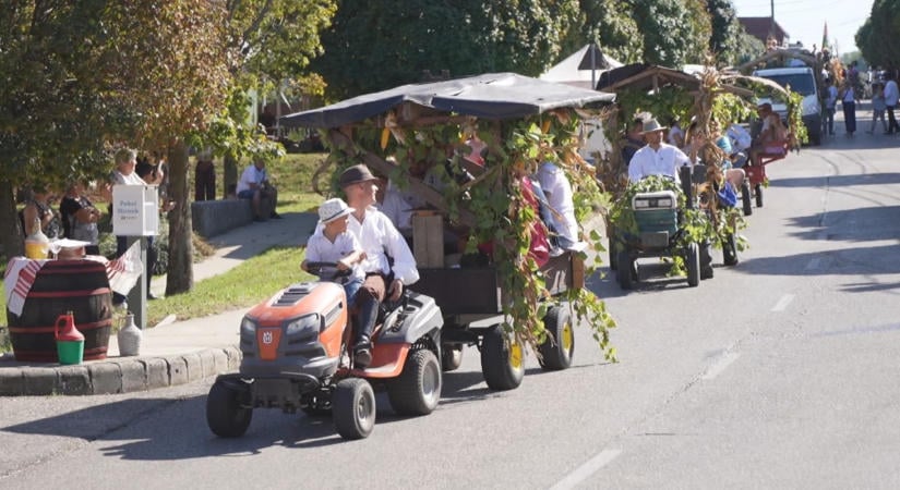 Szüreti nap Dunakömlődön