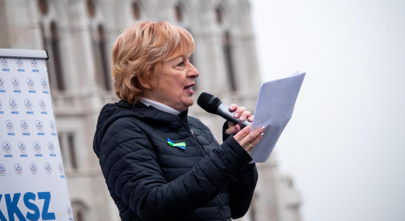Ez így nem elég, konkrétumokat, jogszabályt és forintra lebontott táblázatokat szeretne látni a szociális ágazat
