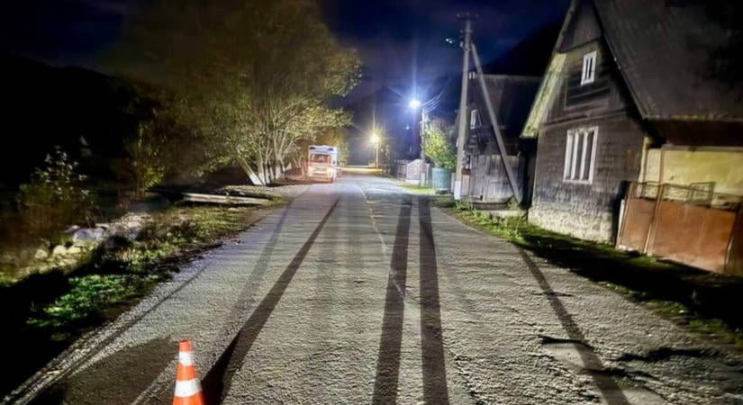 Halálos motorbaleset Kárpátalján: egy 20 éves fiatal teherautónak ütközött