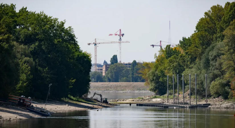 Arra kér mindenkit a Fővárosi Vízművek, hogy elsősorban létfontosságú dolgokra használja az ivóvizet