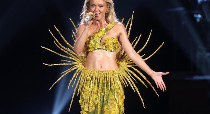 Zara Larsson megvádolta a Fehér Házat