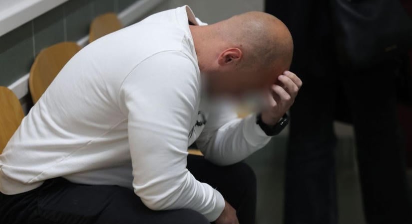 130-cal küldte a halálba az édesapát és a két fiatalt, gyertyás megemelékezést tartottak