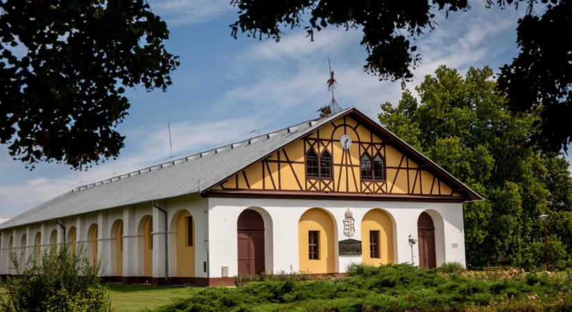 Most megpályázható Lázár János volt ménesbirtokának vezetői széke