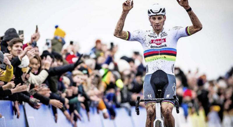 Országútis hírek külföldről: ismét UCI-pontokat szerzett Takács Zsombor, saját utánpótlás-csapatot alapít Ayuso, Ausztráliában már beindult a nagyüzem