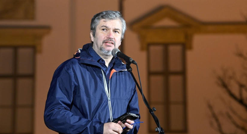 Nyolc év után visszatért a köztévébe Hadházy Ákos, fontos témáról fog beszélni