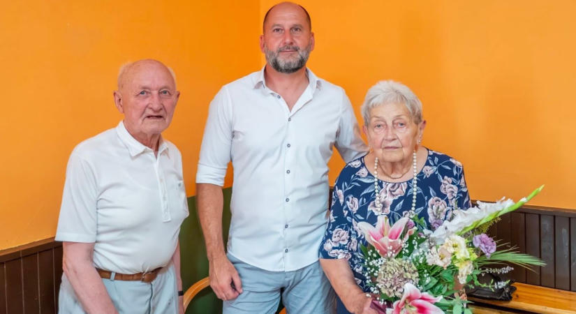 Magdi nénit és Gyula bácsit ünnepelték Farádon - fotó