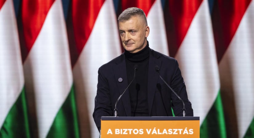 Kubatov Gábor a miniszterelnök oldalára állt a Fradi-ultrákkal szemben