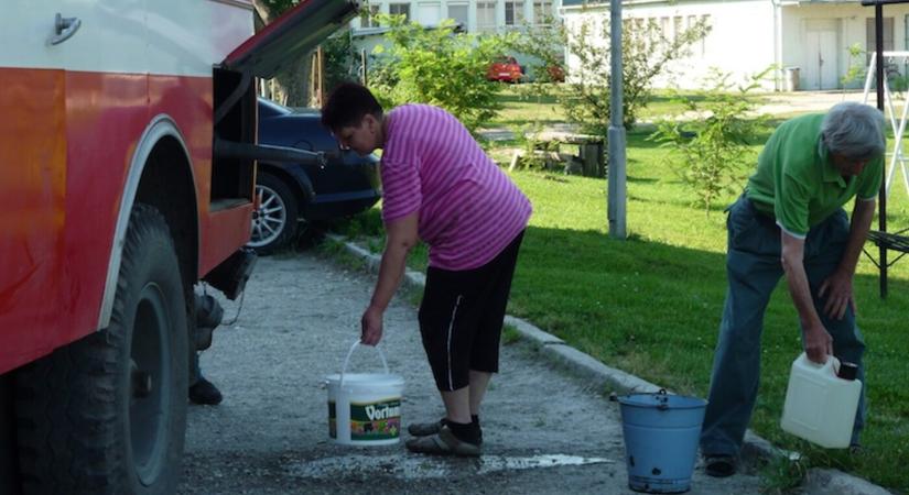 Ivóvíz nélkül maradt Nagykapos, tartálykocsit helyeztek ki a városban