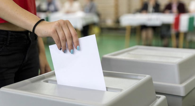 Polgármestereket, képviselőket választanak ma hat településen