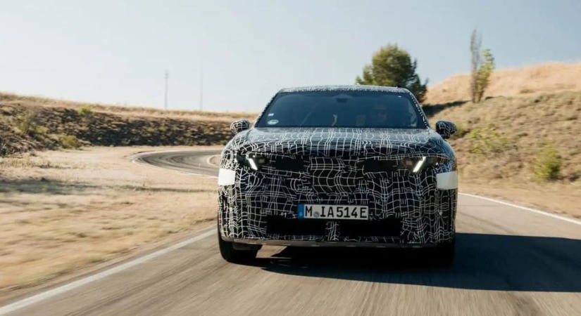 Idő előtt kiszivárgott az új BMW: itt az iX4