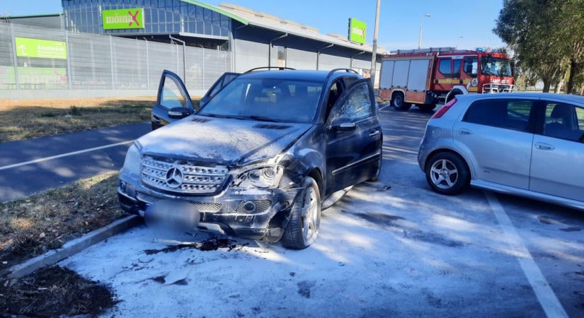 Durva balesetekhez riasztották a szabolcsi tűzoltókat, egy gázpalackot is vissza kellett hűteni – fotókkal