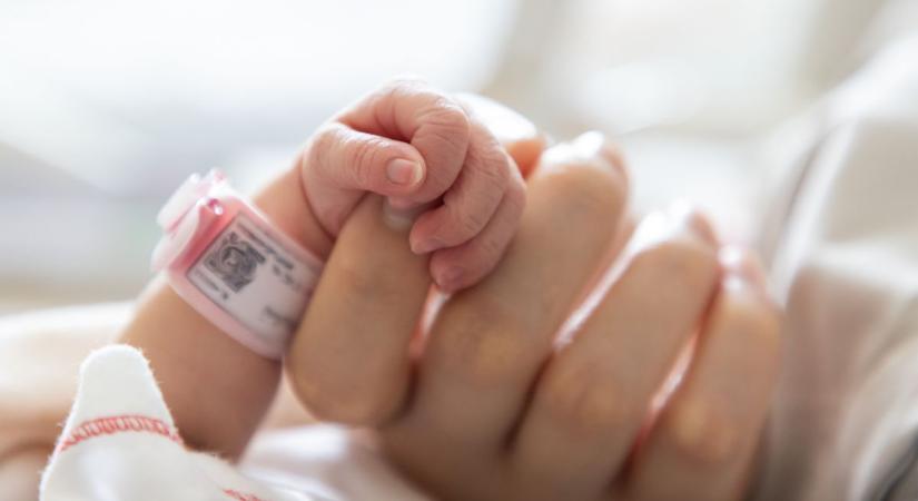 Hat baba született a hétvégén Győr-Moson-Sopronban - Itt a csöppségek névsora!