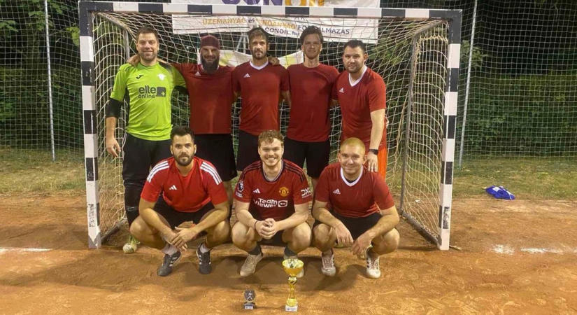 Kispályás foci a szombathelyi futóverseny „árnyékában” - az Unixkornis nyert!