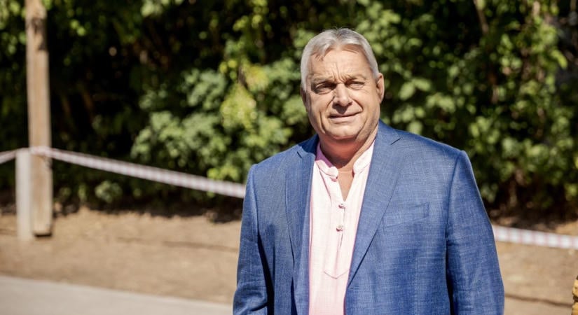 Kétmilliárd forint ment el két év alatt Orbán külföldi útjaira, amelyek során a VIP-várókat sem vetették meg