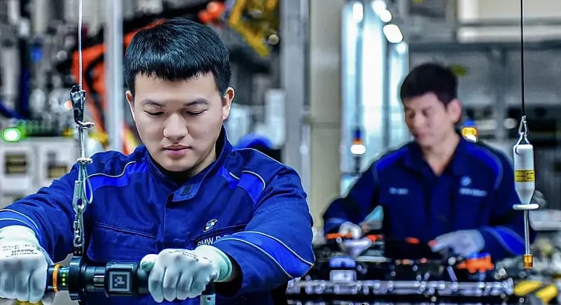 Komoly technológiai váltást hoz a BMW új akkumulátorgenerációja