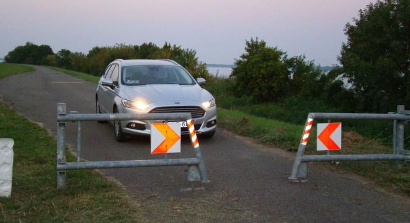 Jó hír a Tisza-tónál: ekkor nyitják a gátsorompókat