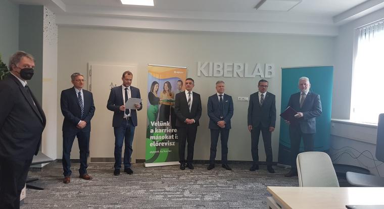 Kiberbiztonsági labort alapított az ELTE és az OTP